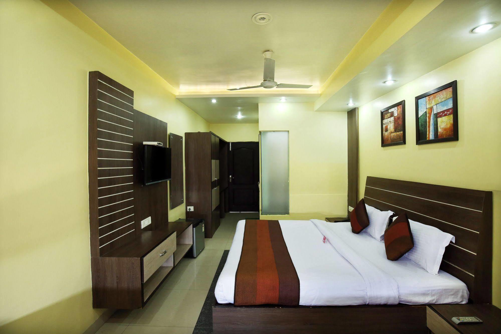 Hotel Mm Yellowuds Amritsar Exterior foto